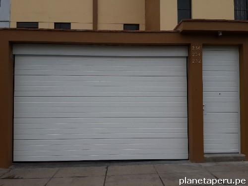 Puertas Seccionales De Garaje Importadas Americanas Ind. Marvin S.a.c