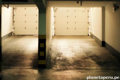 Cochera Estacionamiento en Sótano Surco en venta 15 mt2 en Santiago de